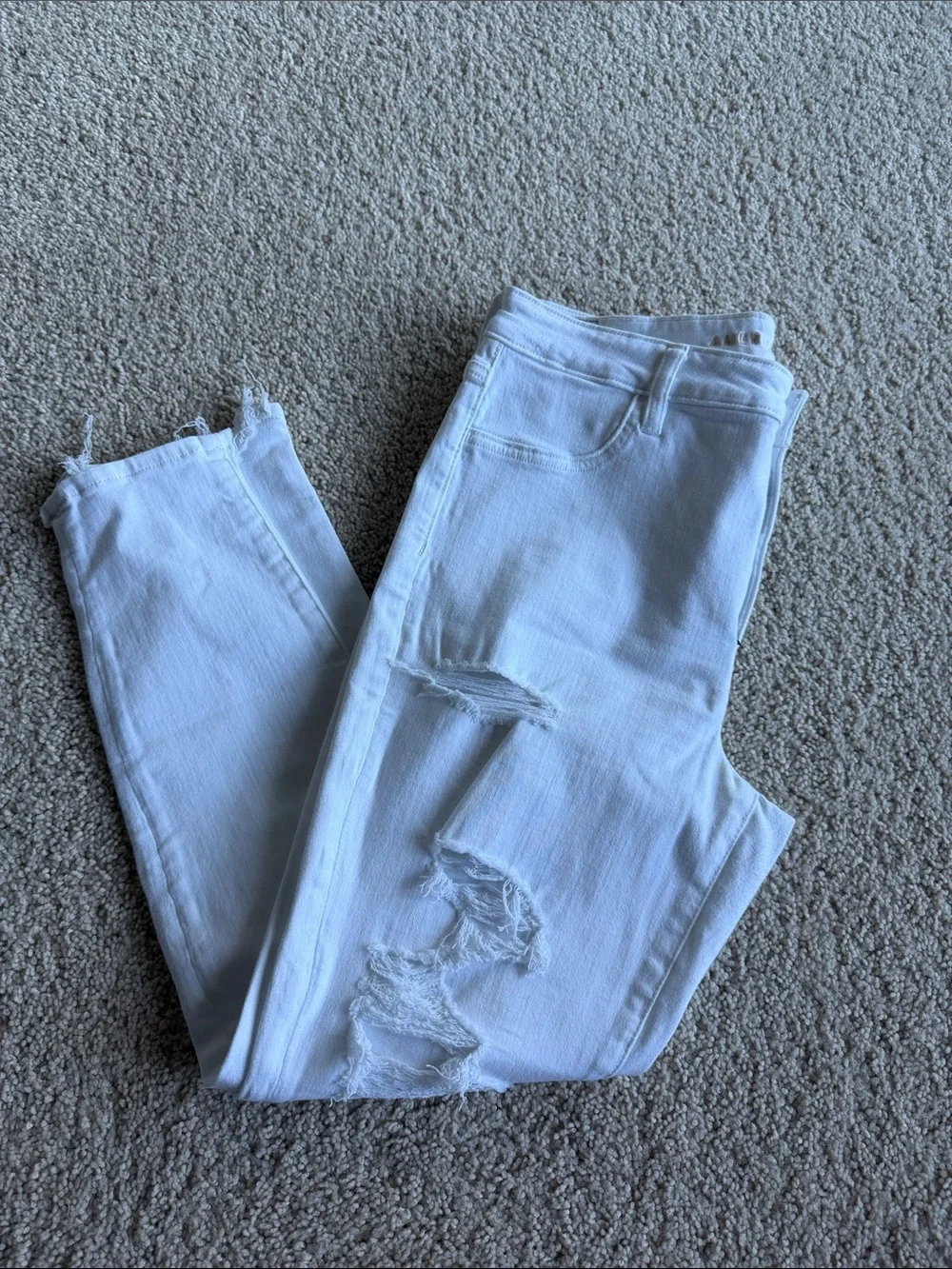 American Eagle Outfitters white denim